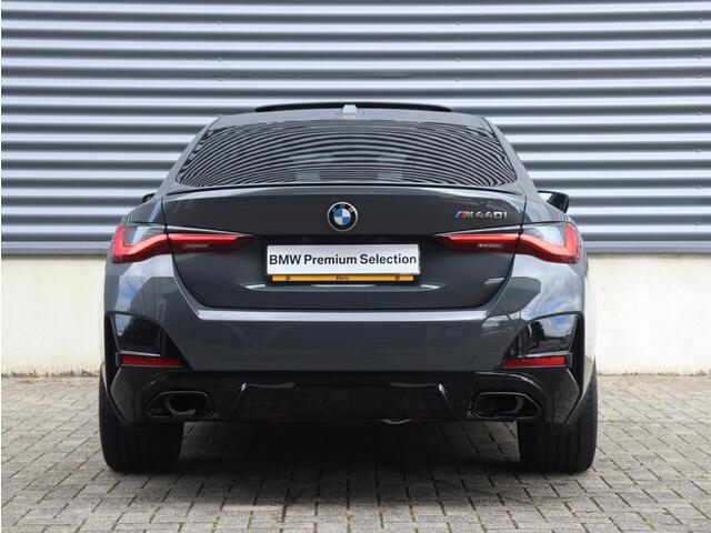 BMW 4-SERIE Gran Coupé M440i xDrive | High Executive | M Sportpakket Pro | Panodak | Trekhaak | Driving Assistant Prof. | Stoelventilatie | Harman Kardon | Head-Up | Parking Assistant Plus | 20'' LMV