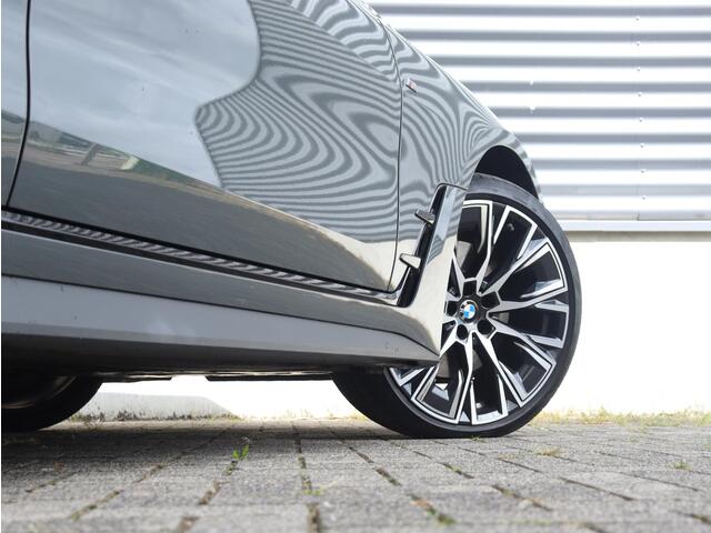 BMW 4-SERIE Gran Coupé M440i xDrive | High Executive | M Sportpakket Pro | Panodak | Trekhaak | Driving Assistant Prof. | Stoelventilatie | Harman Kardon | Head-Up | Parking Assistant Plus | 20'' LMV