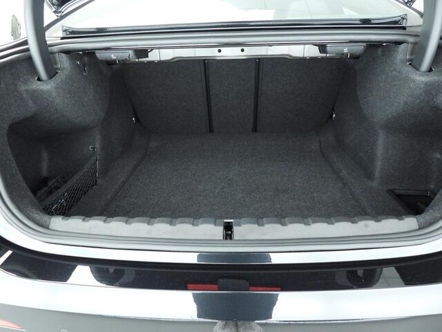 BMW 4-SERIE Coupe 420i | M-Sportpakket | LED | Leder | HUD | Schuifdak | Sportstoelen | Active cruise | DAB | Hifi speakers | Alu 18 inch