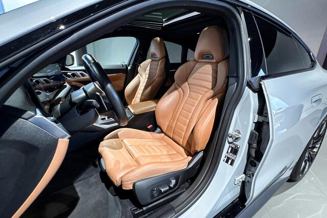 BMW 4-SERIE Gran Coupé M440i High Executive | M Sport Pro | Glazen schuif-/kanteldak | Harman Kardon | Stoelverwarming |