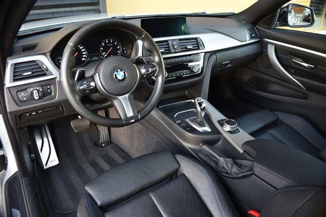 BMW 4-SERIE Coupé 420i High Executive * M-Sportpakket * Achteruitrijcamera * 19'LM *