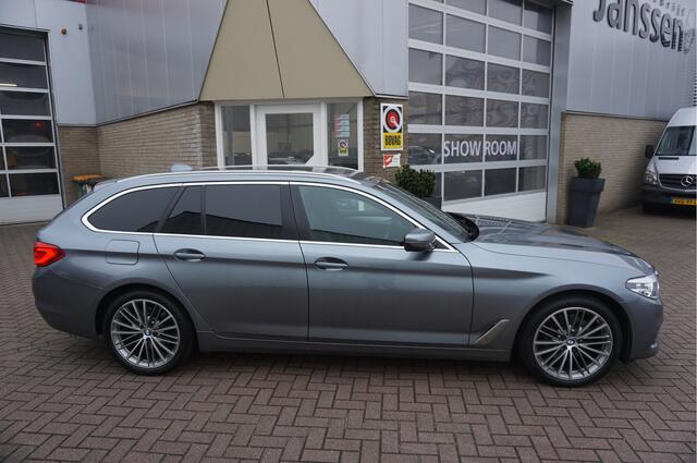 BMW 5-SERIE Touring 530I High Executive Automaat