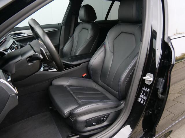BMW 5-SERIE Touring 530i 252pk High Executive M-Sport Automaat Navigatie / LED / Privacy glas / Camera