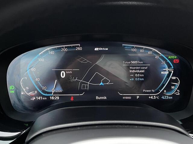 BMW 5-SERIE 530e Business Edition Plus M Sport 18"/Panoramadak/Camera/Stoelverwarming + memory/PDC v+a/LED/Trekhaak