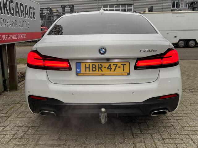 BMW 5-SERIE 530e Business Edition Plus M Sport 18"/Panoramadak/Camera/Stoelverwarming + memory/PDC v+a/LED/Trekhaak