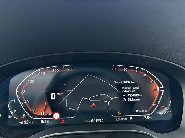 BMW 5-SERIE Touring 520i Comfortzetels/Laser/Org. NL