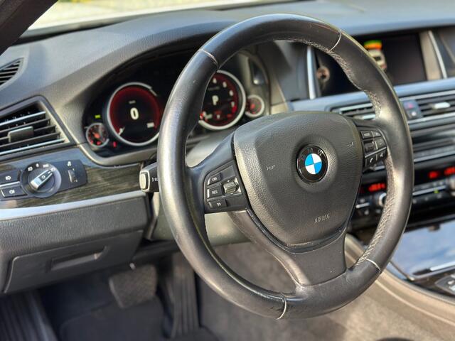 BMW 5-SERIE 520i sedan High Executive Luxury Line Navigatie professional C