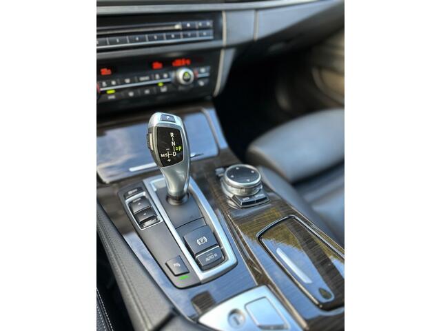 BMW 5-SERIE 520i sedan High Executive Luxury Line Navigatie professional C