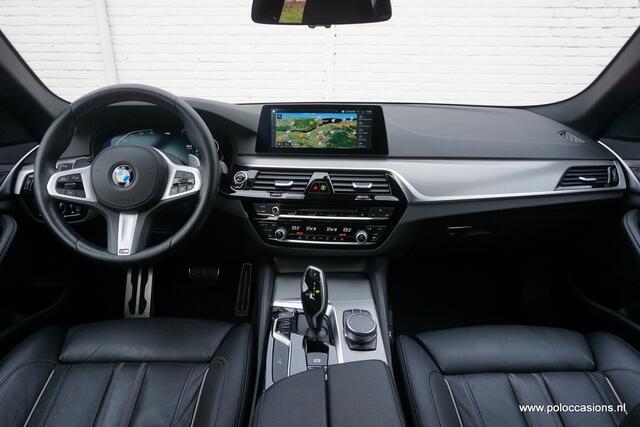 BMW 5-SERIE 520i High Exec M-Pakket | Carplay | Dealerauto | Live Cockpit