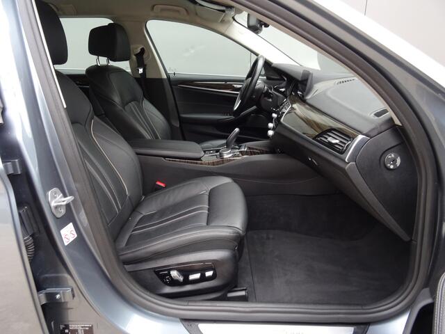 BMW 5-SERIE Touring 530i High Executive * LED * GR NAVI * LEER !!