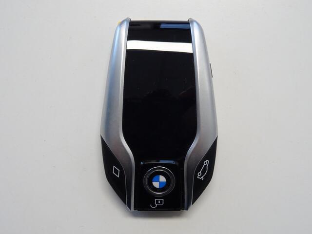 BMW 5-SERIE Touring 530i High Executive * LED * GR NAVI * LEER !!