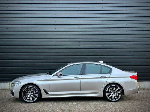 BMW 5-SERIE 540i M-SPORT SOFTCLO|B&W|DAK|360|HUD|NIGHTVIS|MASSAGE