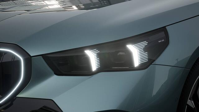 BMW 5-SERIE Touring 530e M Sport Automaat / Trekhaak / Adaptieve LED / Stoelventilatie / Parking Assistant / Stoelverwarming / M Sportonderstel