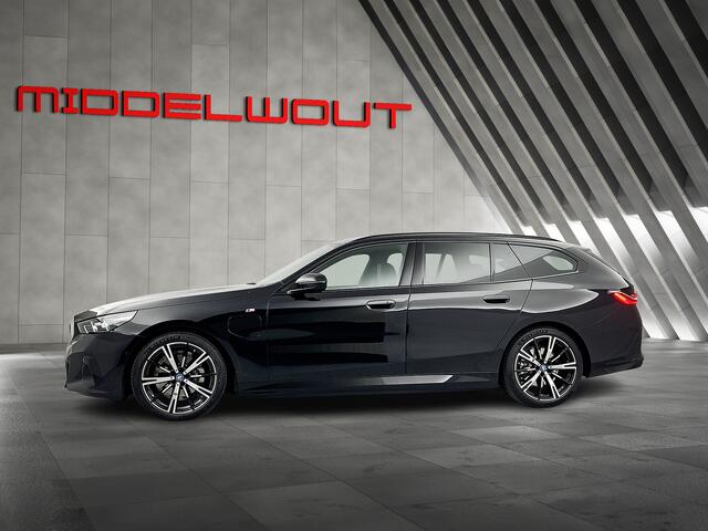 BMW 5-SERIE Touring 530e/M-Pakk/Pano/Trekh/Leder/20"/BTW/Ned.Auto