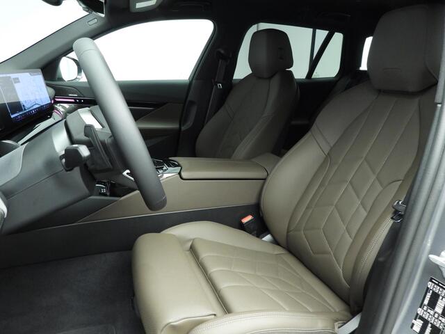 BMW 5-SERIE Touring 520d | M-Sportpakket | LED | HUD | Trekhaak | Active cruise | Keyles go | DAB | Harman-kardon sound | Alu 20 inch