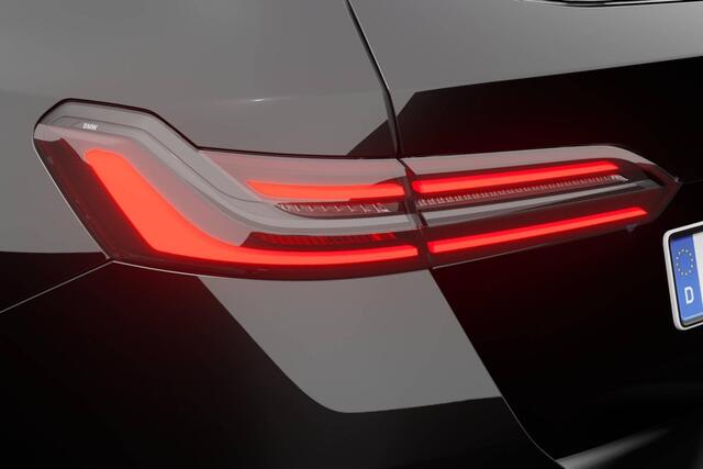 BMW 5-SERIE Touring 520i | M Sport Pro | Innovation Pack | Travel Pack | Comfort Pack