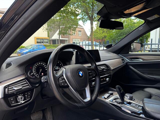 BMW 5-SERIE 540i xDrive High Executive 18 INCH M PAKKET LEDER CRUISE HEAD UP