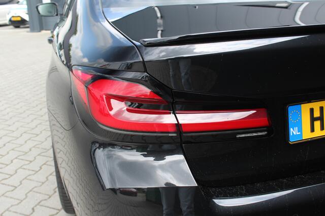 BMW 5-SERIE 545e xDrive Business Edition Plus | Incl. 12 maanden garantie | Harman/Kardon | Dodehoek detectie | F1 Flippers | Cruise control | Apple carplay/Android auto | Stoelverwarming | Lichtmetalen velgen 20"