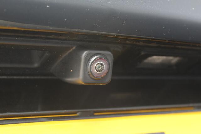 BMW 5-SERIE 545e xDrive Business Edition Plus | Incl. 12 maanden garantie | Harman/Kardon | Dodehoek detectie | F1 Flippers | Cruise control | Apple carplay/Android auto | Stoelverwarming | Lichtmetalen velgen 20"