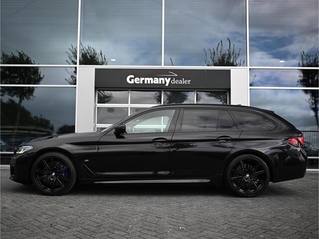 BMW 5-SERIE Touring 540d xDrive 340pk M-Sportpakket Head-Up Laser-Led Comf-Zetels Keyless