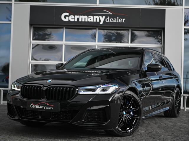 BMW 5-SERIE Touring 540d xDrive 340pk M-Sportpakket Head-Up Laser-Led Comf-Zetels Keyless