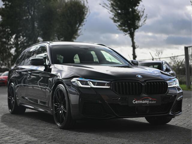 BMW 5-SERIE Touring 540d xDrive 340pk M-Sportpakket Head-Up Laser-Led Comf-Zetels Keyless