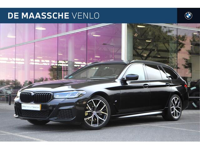 BMW 5-SERIE Touring 520i High Executive M Sport Automaat / Panoramadak / Trekhaak / Laserlight / Achteruitrijcamera / M Sportonderstel / Head-Up / Stuurverwarming