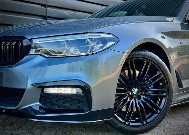 BMW 5-SERIE 530i xDrive M-PERFORMANCE HEADUP|DAK|H/K|CAMERA|ACC