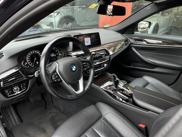 BMW 5-SERIE Touring 540i xDrive High Executive Memory AUT. | Navi | Camera | Leer | 19'' LMV | Head-up