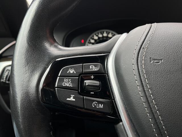 BMW 5-SERIE Touring 540i xDrive High Executive Memory AUT. | Navi | Camera | Leer | 19'' LMV | Head-up