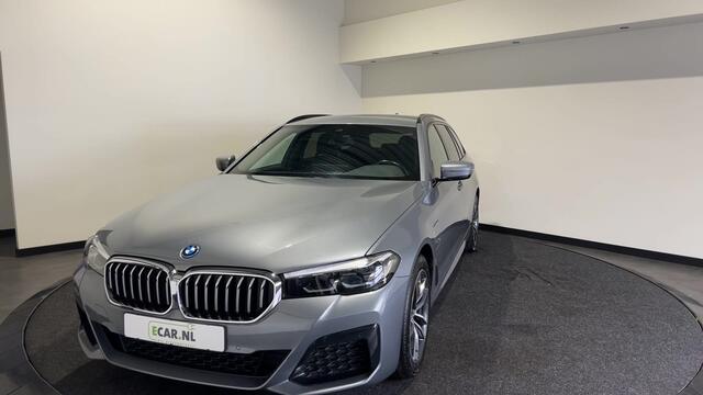BMW 5-SERIE Touring 530e Business Edition Plus | Live cockpit professional | Connected pack professional |