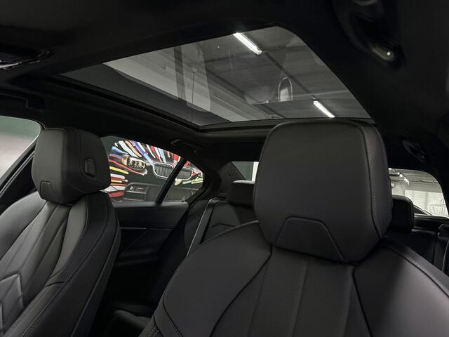 BMW 5-SERIE Sedan 530e | M-Sport Pro | Travel Pack | Innovation pack | Comfort Pack | Driving Assistant Plus | Bowers&Wilkins | Panoramadak | Comfort Access | Trekhaak