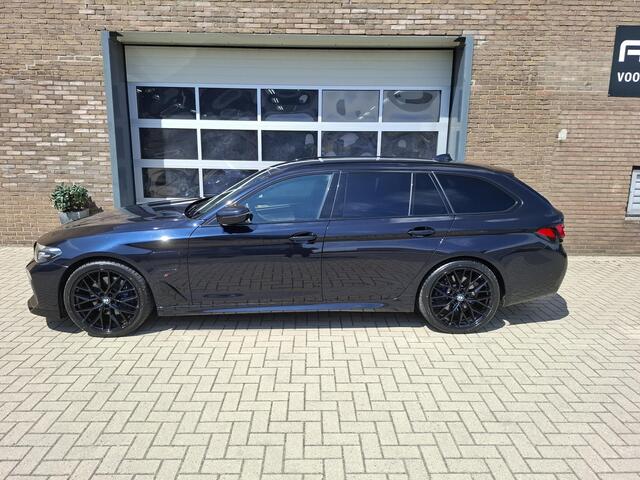 BMW 5-SERIE Touring 530e M-uitvoering/ Trekhaak