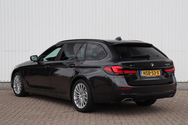 BMW 5-SERIE Touring 530e xDrive Executive | Navigatie | Cruise Control | Climate Control | Stoel-/Stuurverwarming | Elek. Trekhaak