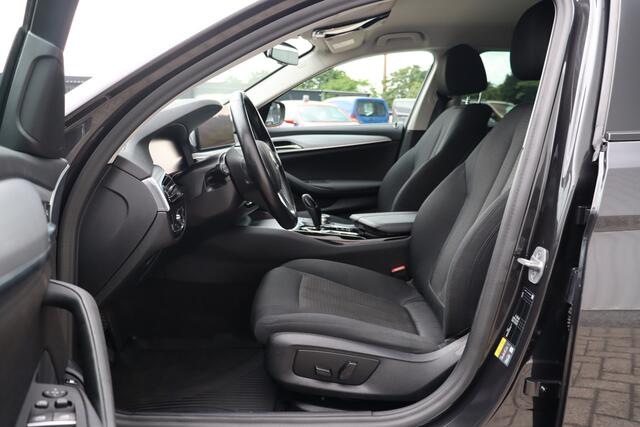 BMW 5-SERIE Touring 530e xDrive Executive | Navigatie | Cruise Control | Climate Control | Stoel-/Stuurverwarming | Elek. Trekhaak