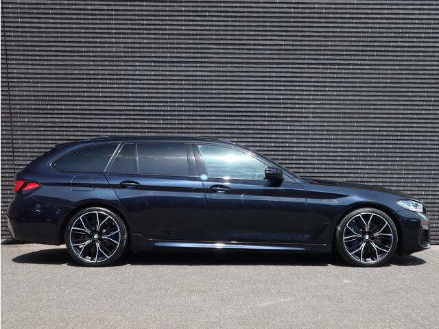 BMW 5-SERIE Touring 530d Executive M Sport | Panoramadak | Head up | Laser | Adaptive Cruise |