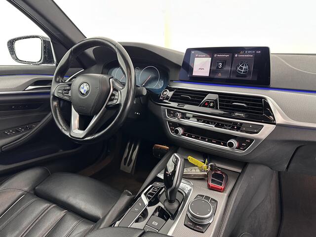 BMW 5-SERIE 520d xDrive High Executive Aut. *PANO | FULL-LEATHER | FULL-LED | HEAD-UP | DIGI-COCKPIT | NAVI-FULLMAP | TOP-VIEW | MEMORY-PACK | ECC | PDC | CRUISE | 20''ALU | TOWBAR*