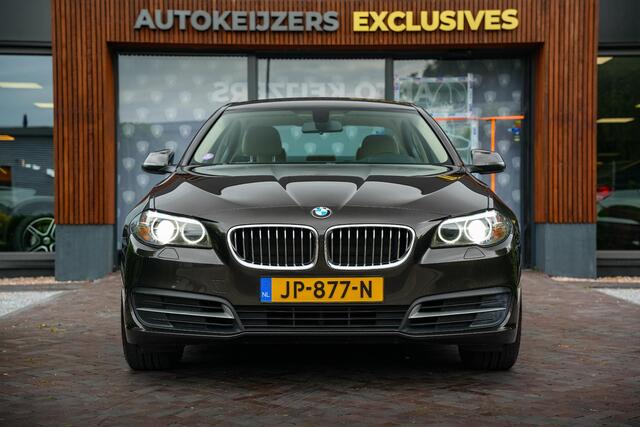 BMW 5-SERIE 520i Business Leer Navigatie PDC Stoelverw. Cruise