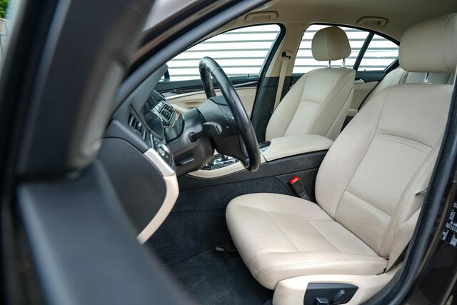 BMW 5-SERIE 520i Business Leer Navigatie PDC Stoelverw. Cruise