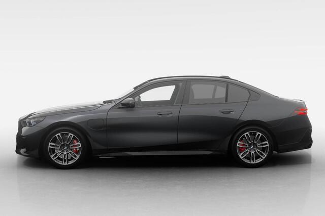 BMW 5-SERIE Sedan 530e M Sport Edition | M Sport Pro | Innovation Pack | Travel Pack | Comfort Pack