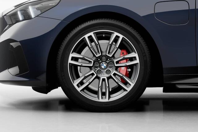 BMW 5-SERIE Sedan 530e M Sport Edition | M Sport Por | Innovation Pack | Travel Pack | Comfort Pack