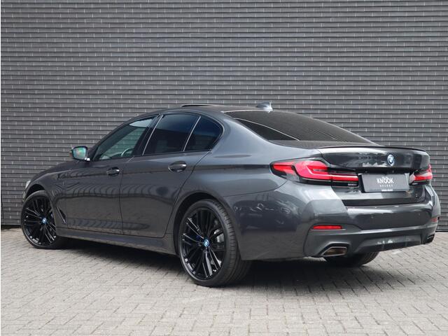 BMW 5-SERIE 545e xDrive M sport | Head Up | Comfortstoel met geheugen | Schuif-/kanteldak