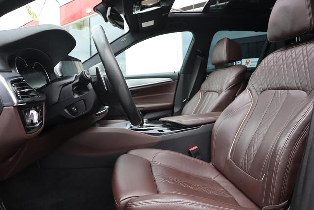 BMW 5-SERIE Touring 530i High Executive