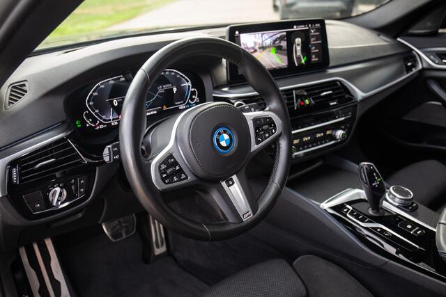 BMW 5-SERIE Touring 530e High Executive M-Sport , Pano dak, HUD, Harman/Kardon, Adap. cruise,
