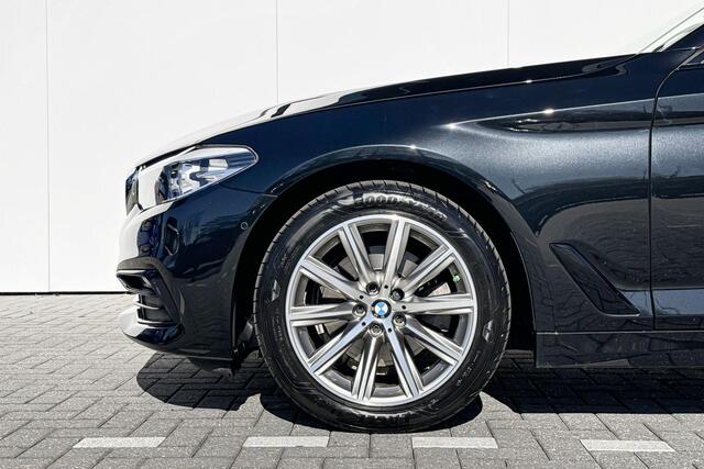 BMW 5-SERIE Sedan 520d xDrive High Executive | Summer Sale 20