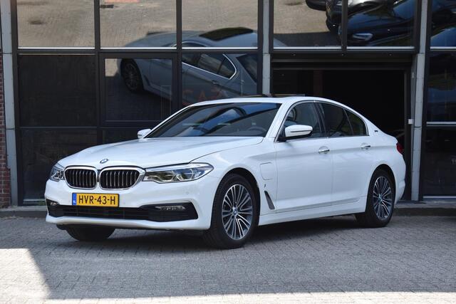 BMW 5-SERIE 530e High Executive Pano Leder Sfeer Camera