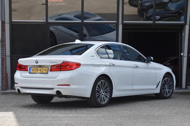 BMW 5-SERIE 530e High Executive Pano Leder Sfeer Camera