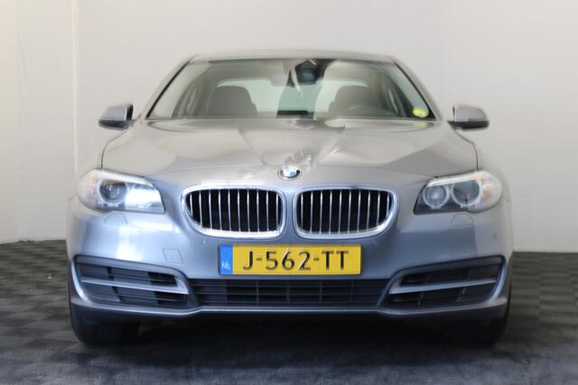 BMW 5-SERIE 520d High Executive |Camera|Stoelverwarming|