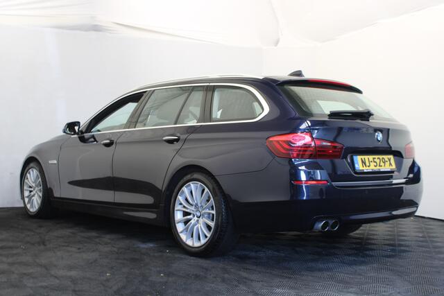 BMW 5-SERIE Touring 520d Luxury Edition