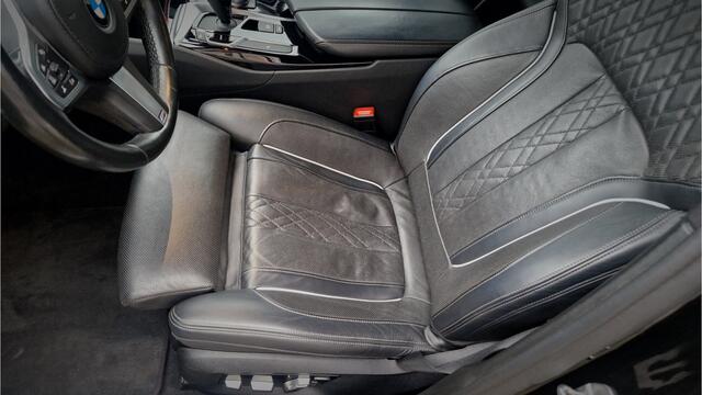 BMW 5-SERIE Touring 520d High Executive ACC / M-Pakket / Virtual display / Stoel verwarming & verkoeling / Carplay / Memory